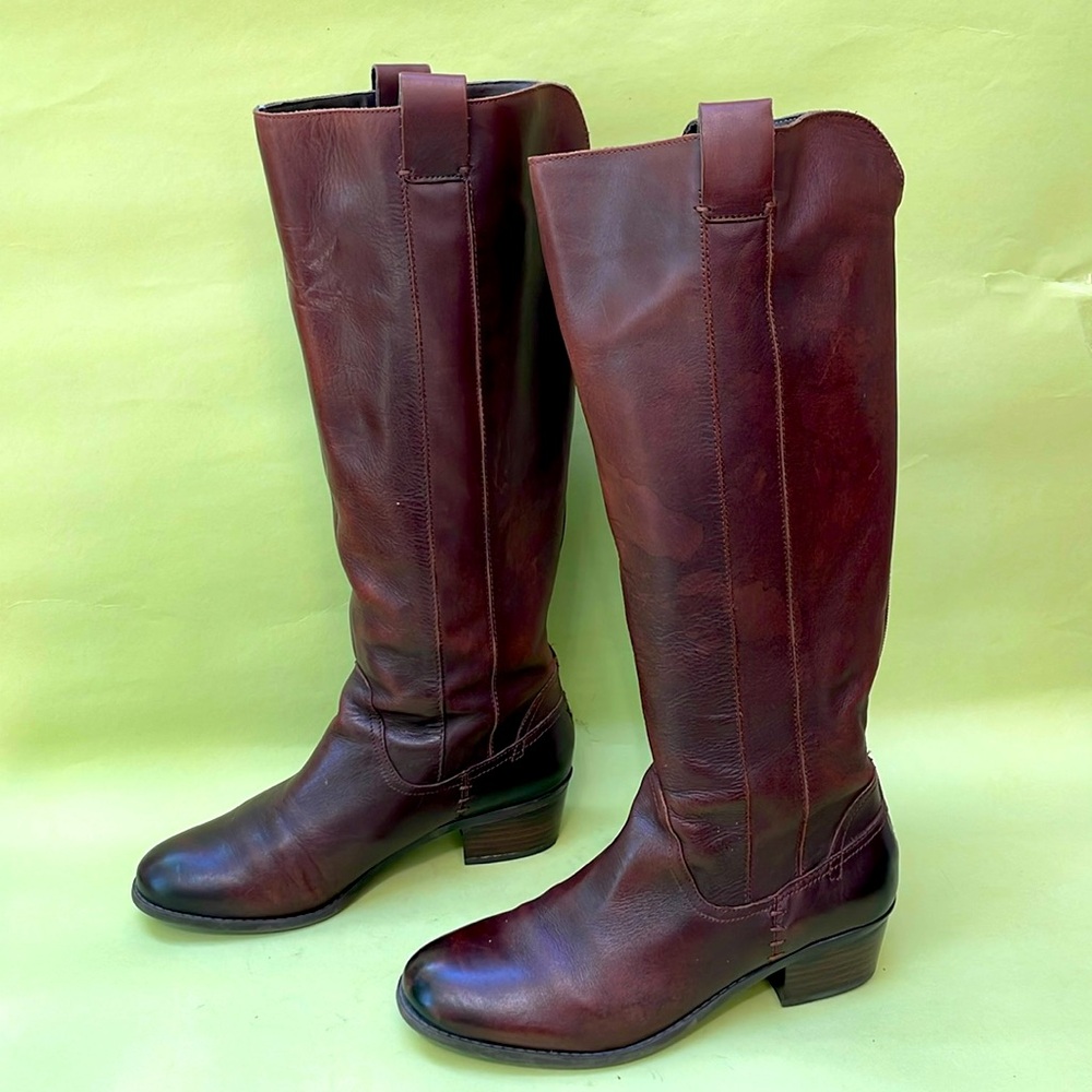Vintage reddish brown Sole Society leather riding boots